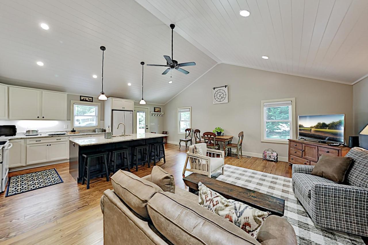 Cozy Pines Flat Rock Exterior foto